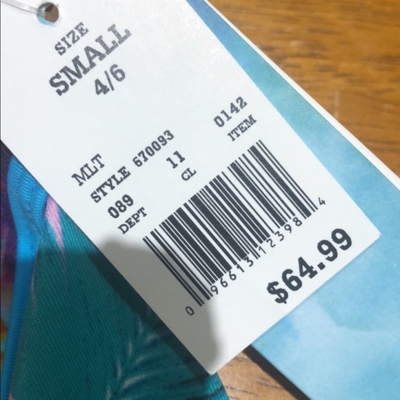 Hawaiian floral one piece bathing suit - Picture 5 of 6